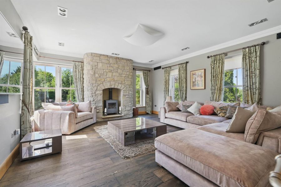 Stonebridge House, 118 Battlehill Road