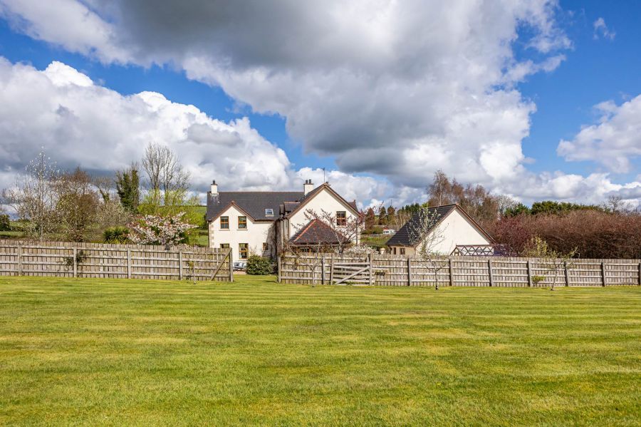 Swan Hill, 148 Dromore Road