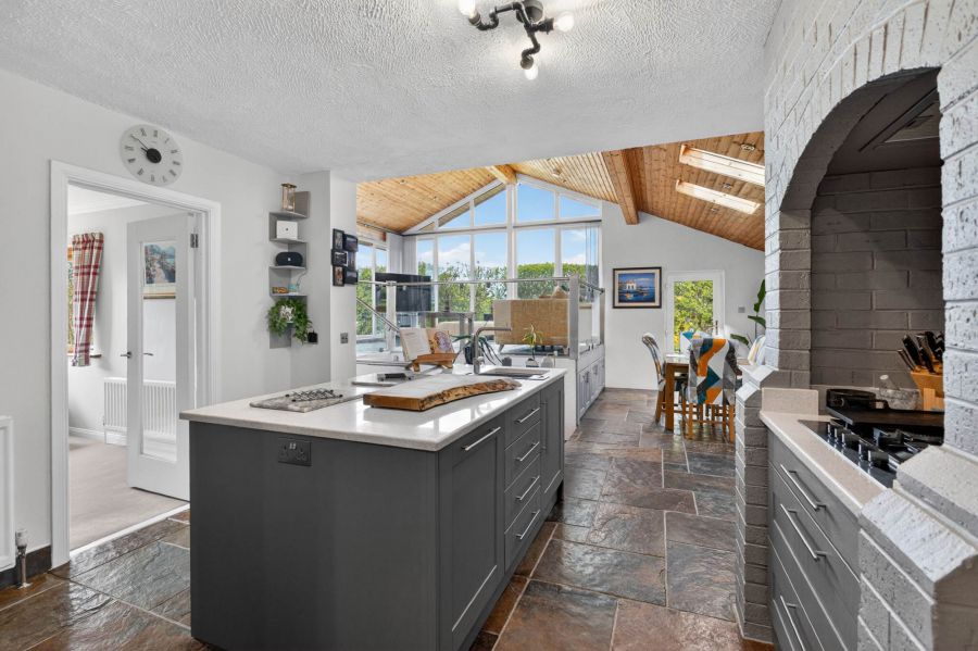 9 River Road