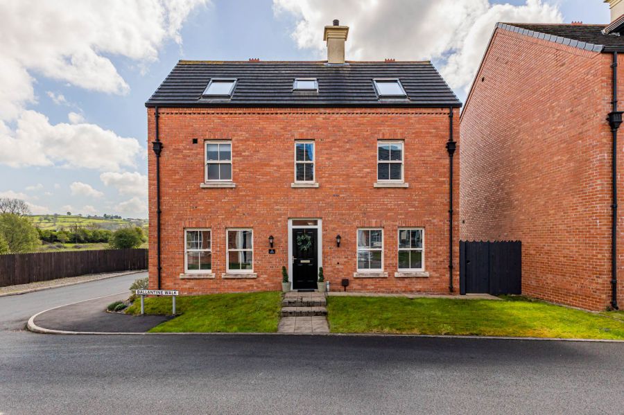 2 Ballantine Walk, Lisburn City, Lisburn, BT27 5FW