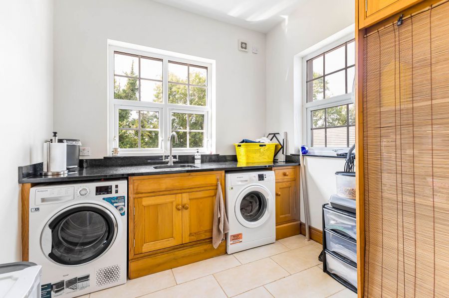 "The Oaks", 23 Oakhill Road