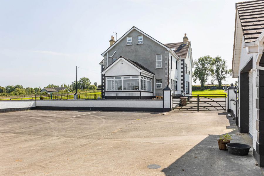 "The Oaks", 23 Oakhill Road