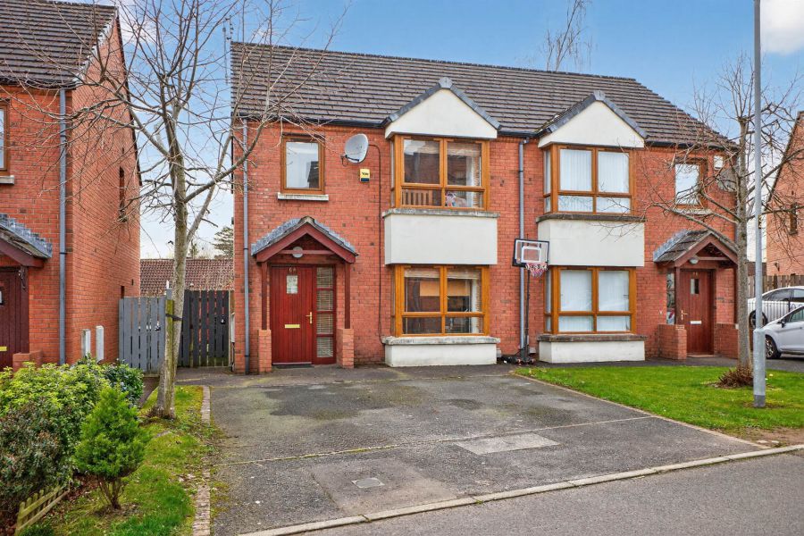68 Redwood Grove, Dunmurry, Belfast, BT17 9RN