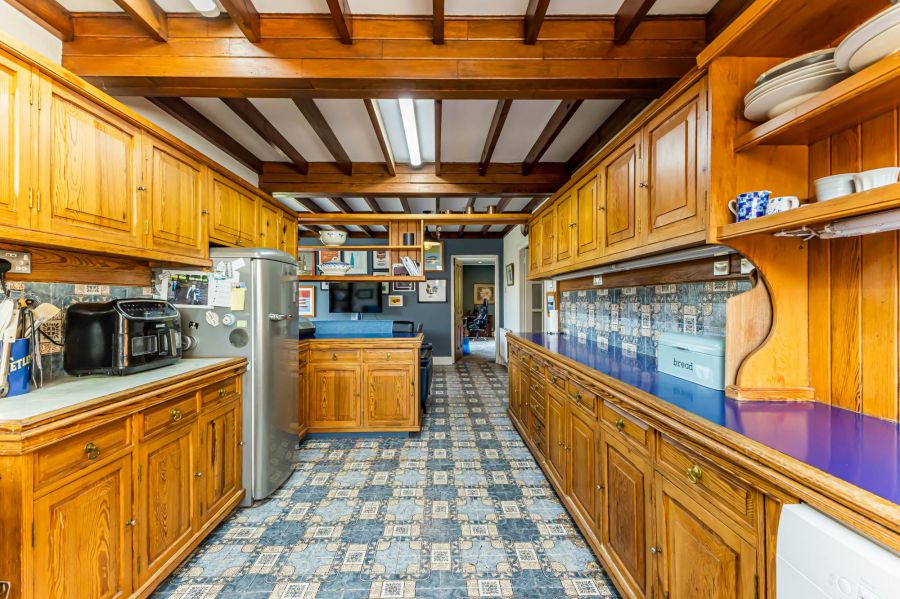Riverview House, 13 Dagger Road