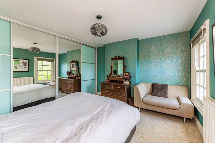 Riverview House, 13 Dagger Road
