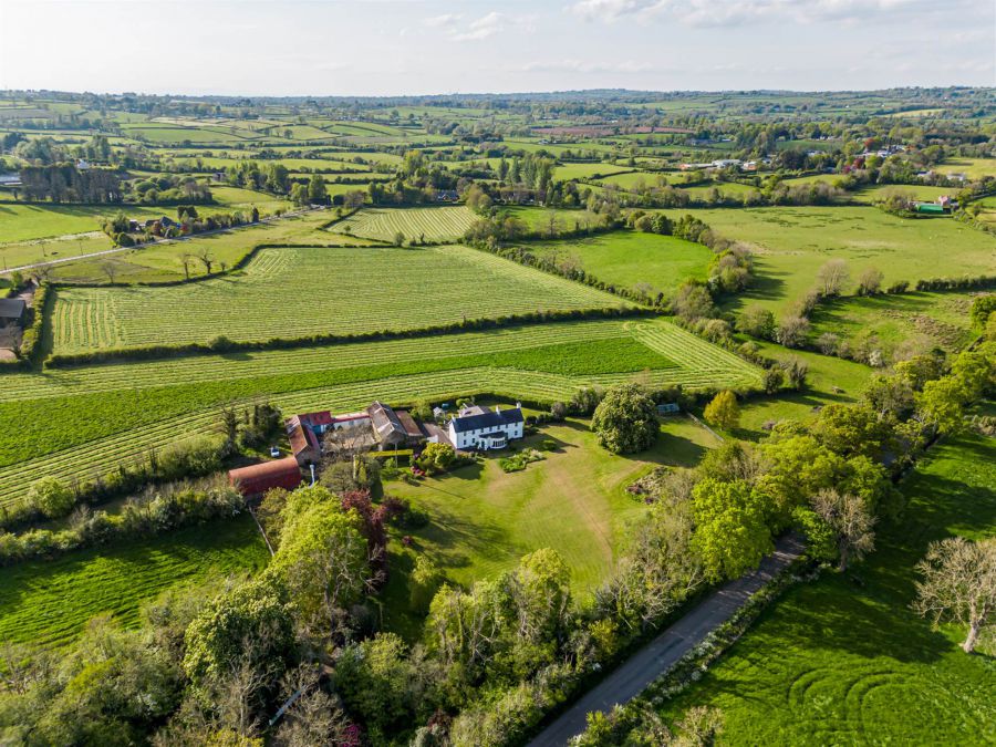 Riverview House, 13 Dagger Road