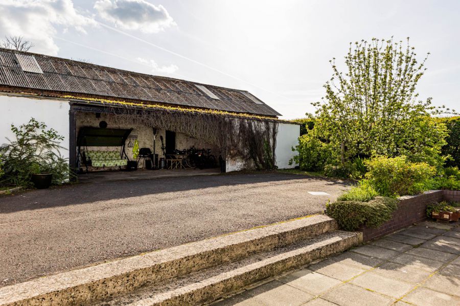 Riverview House, 13 Dagger Road
