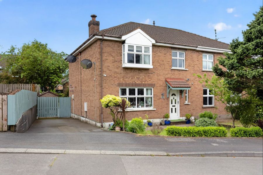 15 Briar Hill, Four Winds, Belfast, BT8 6XW