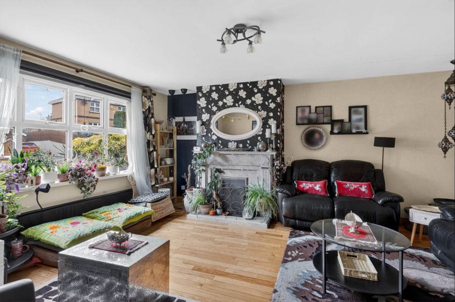 15 Briar Hill