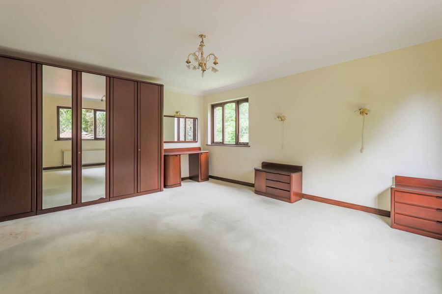 The Lodge, 1 Sandringham Court