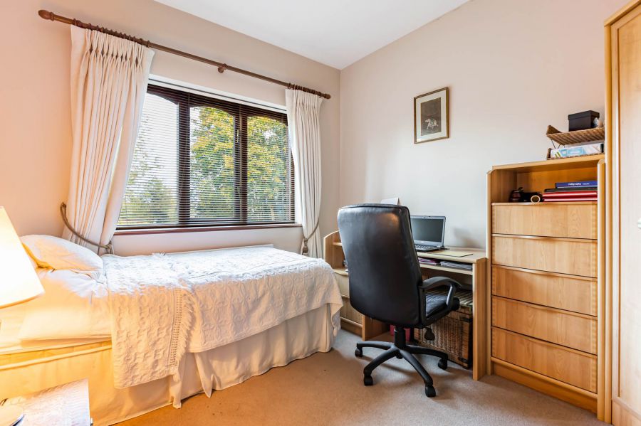 Lisbane Lodge, 9 Lisbane Road