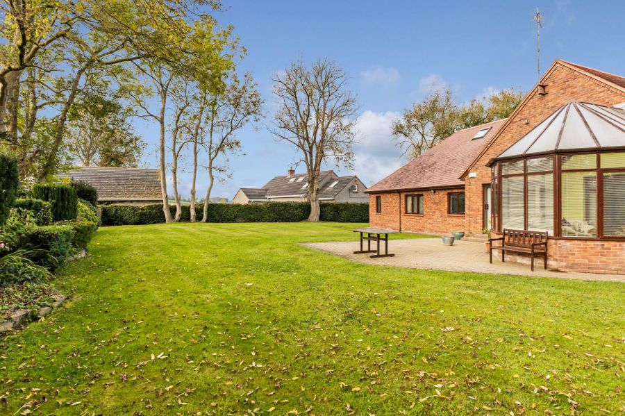 Lisbane Lodge, 9 Lisbane Road