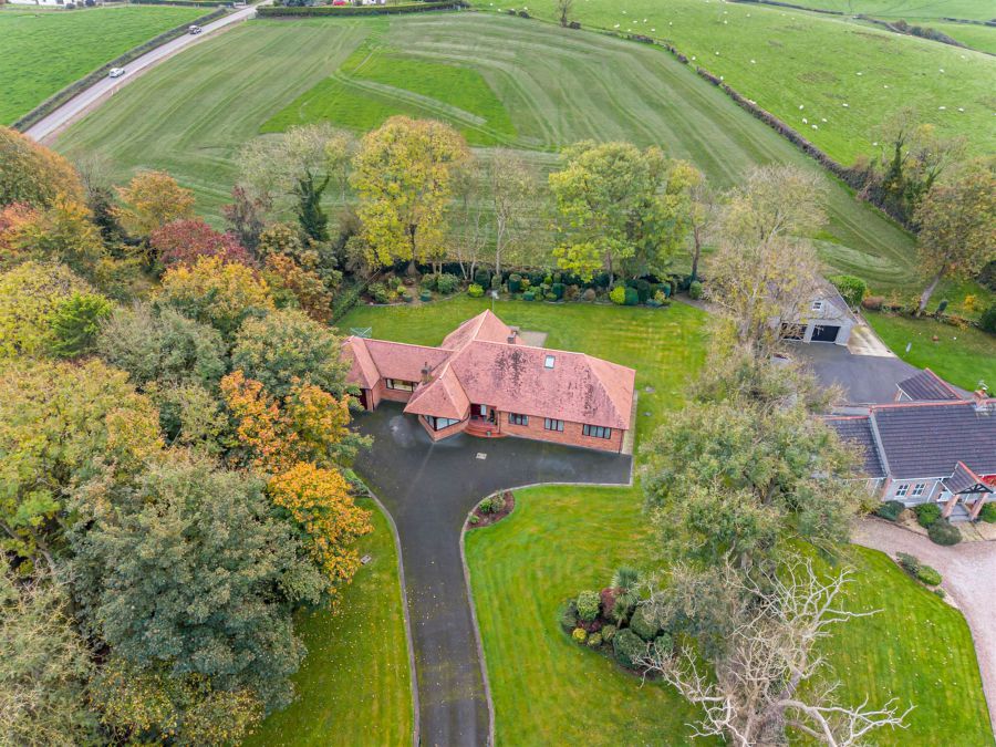 Lisbane Lodge, 9 Lisbane Road