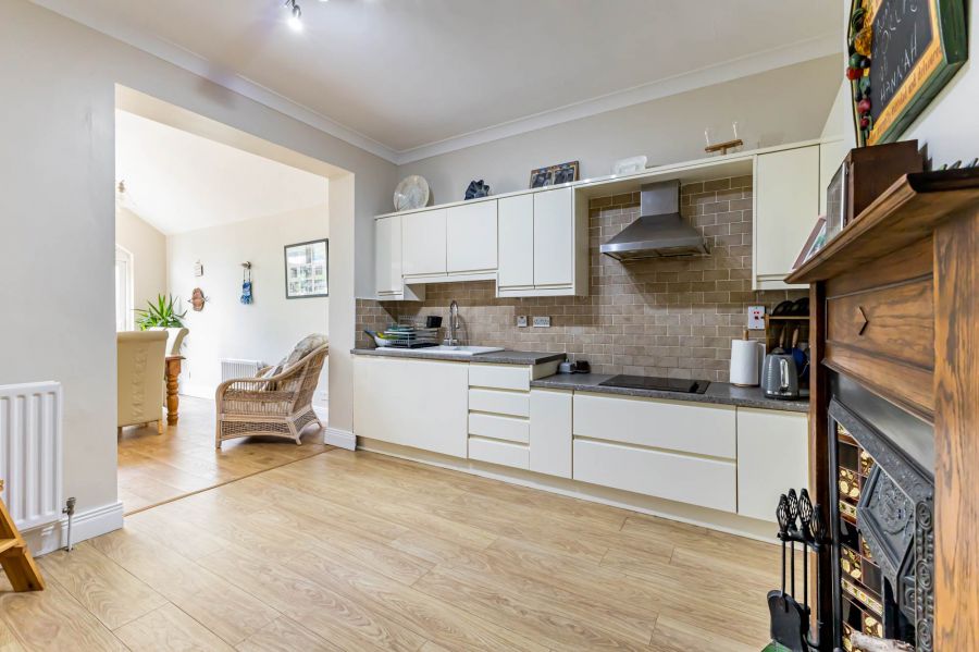 4 & 4a Queen Street
