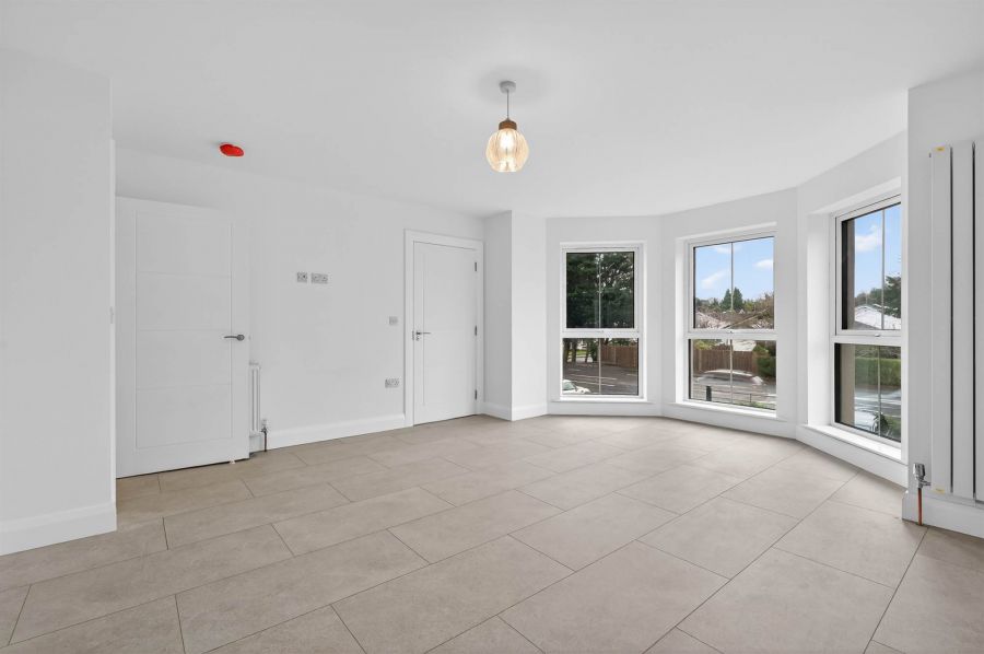 Apt 4 Hillsborough Road Apartments