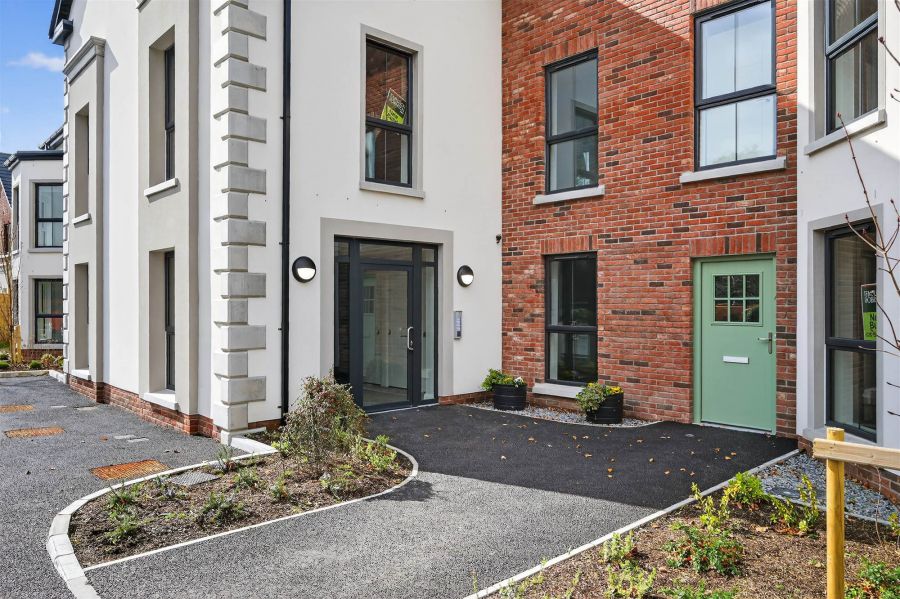 Apt 7 Hillsborough Road Apartments