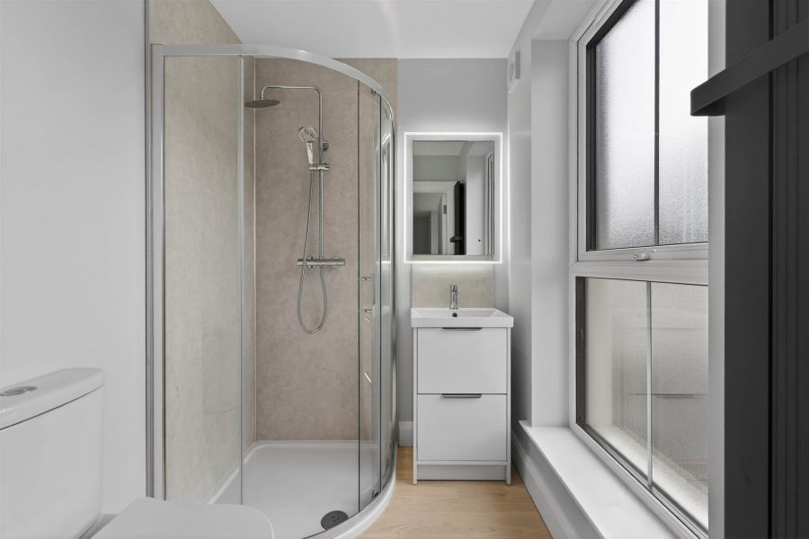 Apt 7 Hillsborough Road Apartments