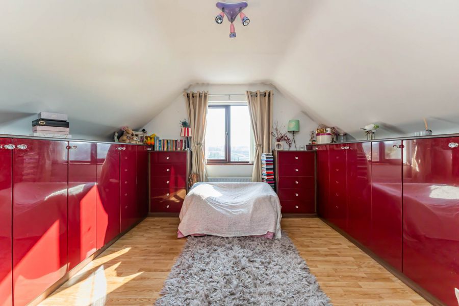 6 Thornbrook