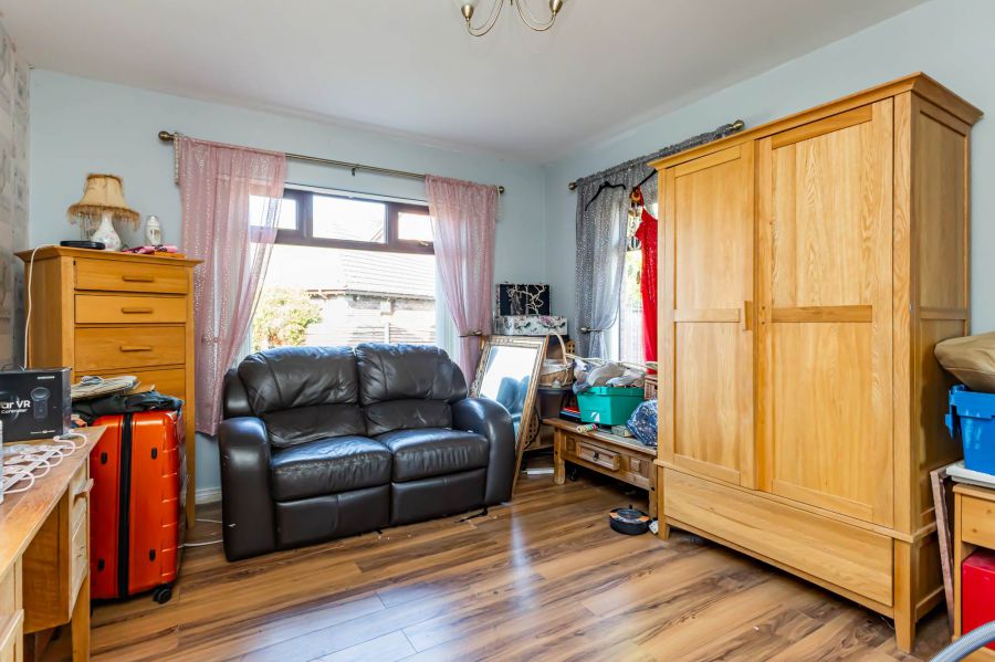6 Thornbrook