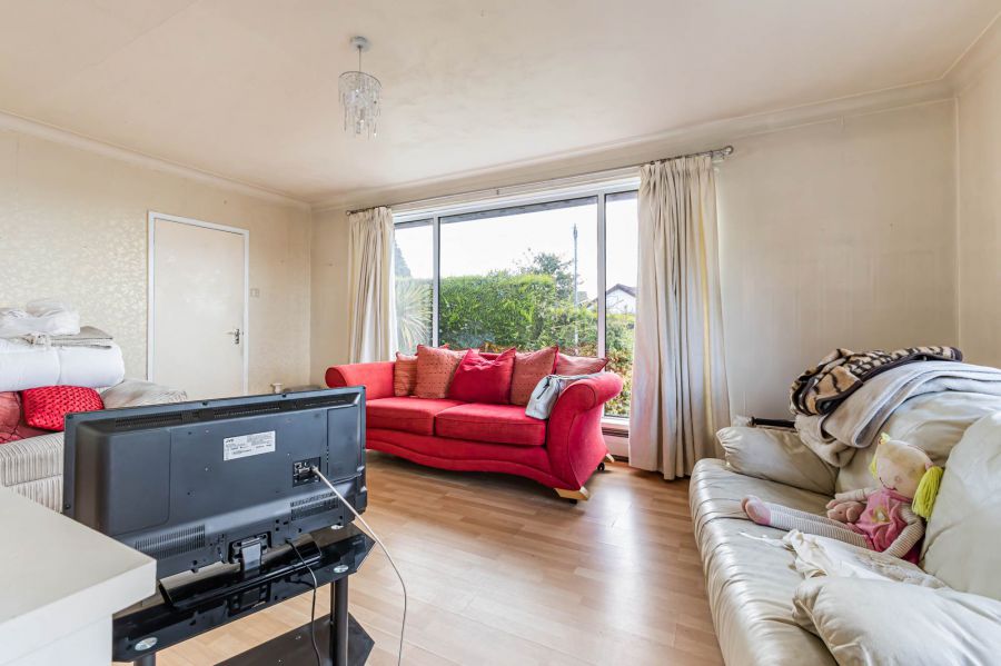 8 Thorndale Road South