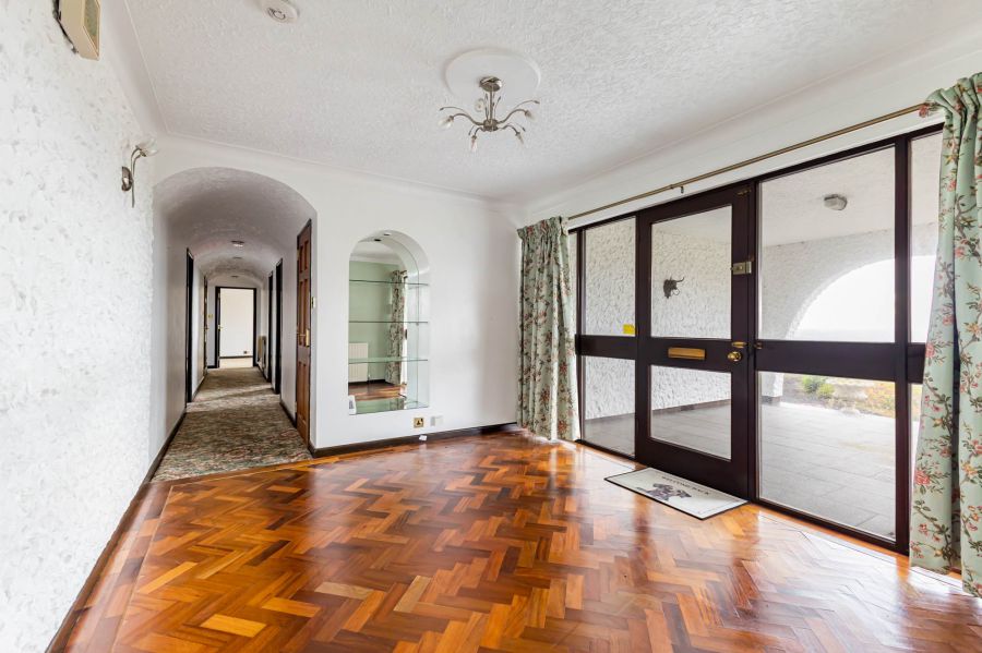 6 Whinney Hill