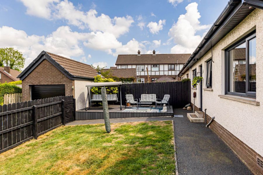 12 Eglantine Park