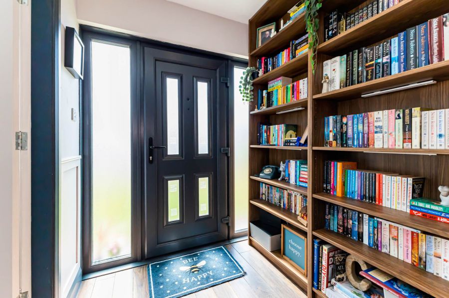 12 Eglantine Park