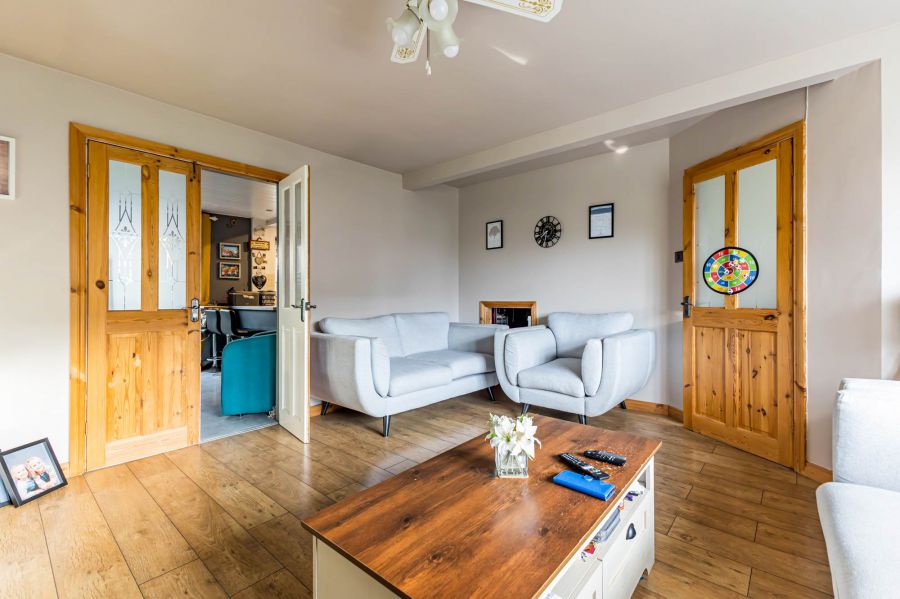 184 Ashmount Gardens