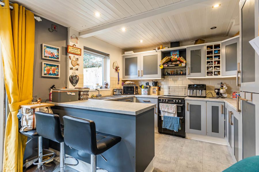 184 Ashmount Gardens