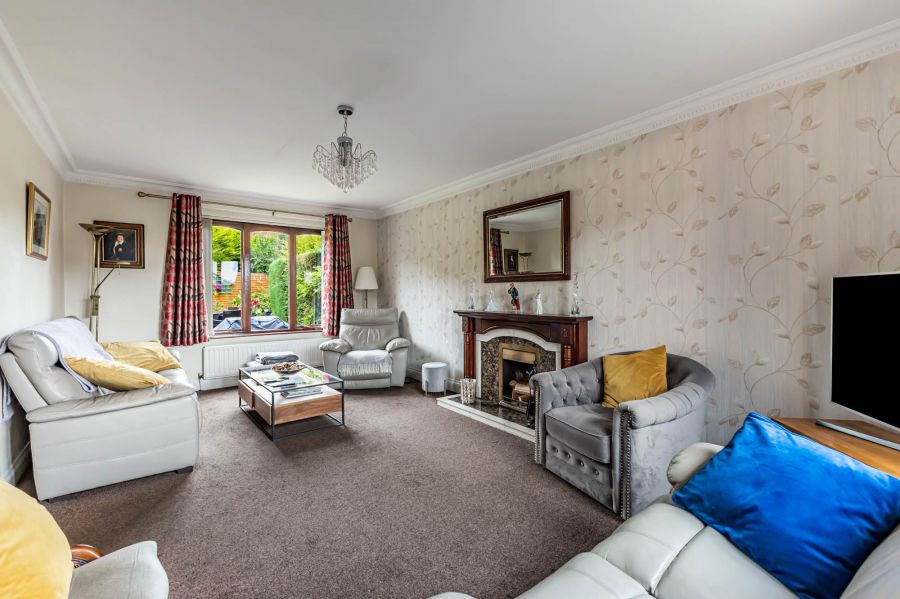 15 Kirkwoods Park