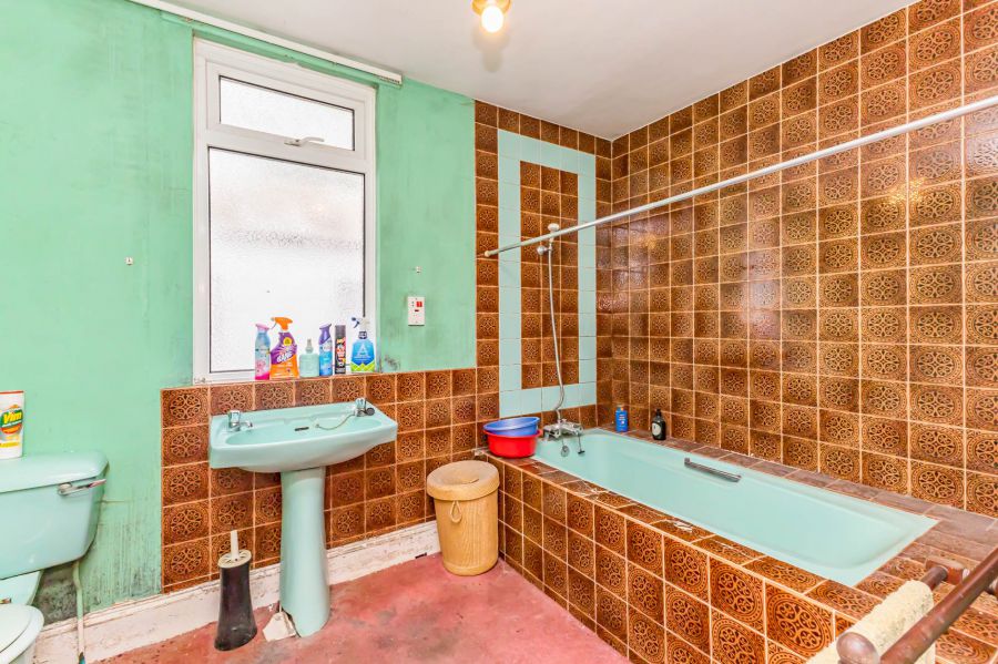 49 Dromore Road