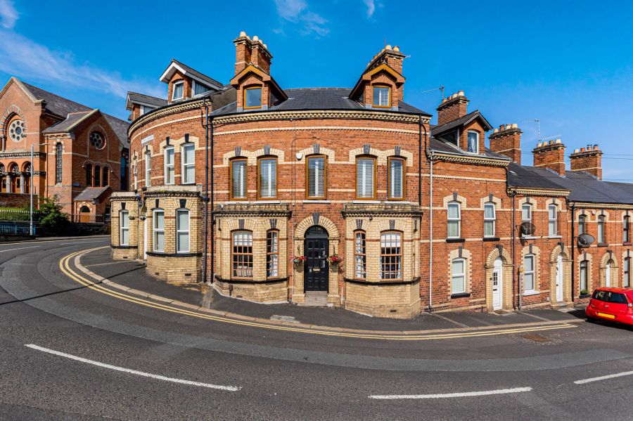 3 Victoria Crescent