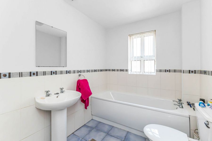 7 Saintfield Mews