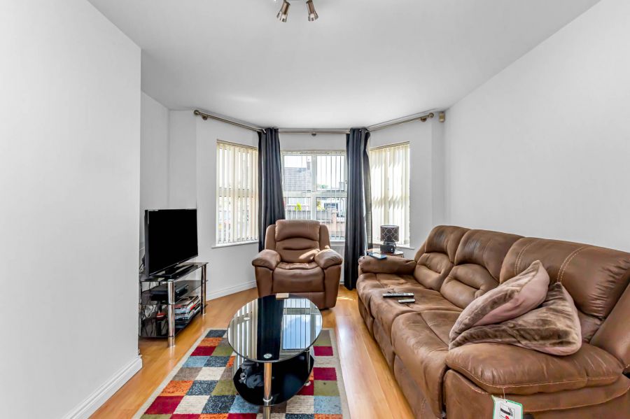 7 Saintfield Mews