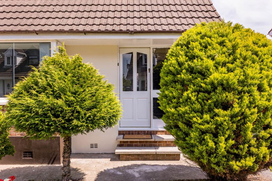4 Moorland Park
