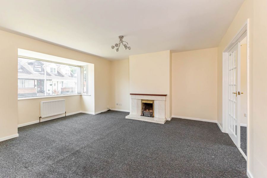 4 Moorland Park
