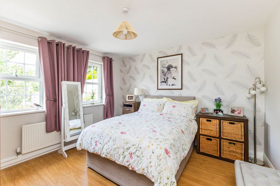 11 Camlin Gardens