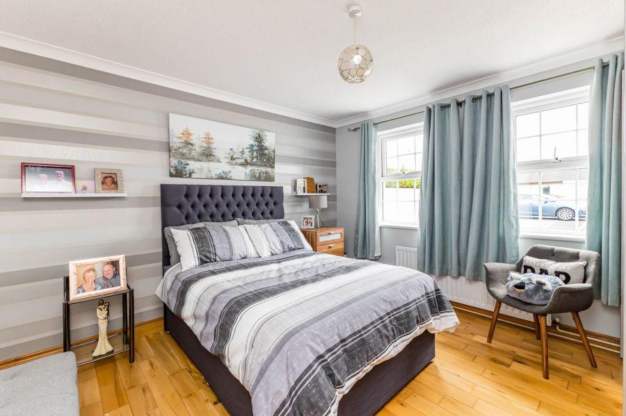 11 Camlin Gardens