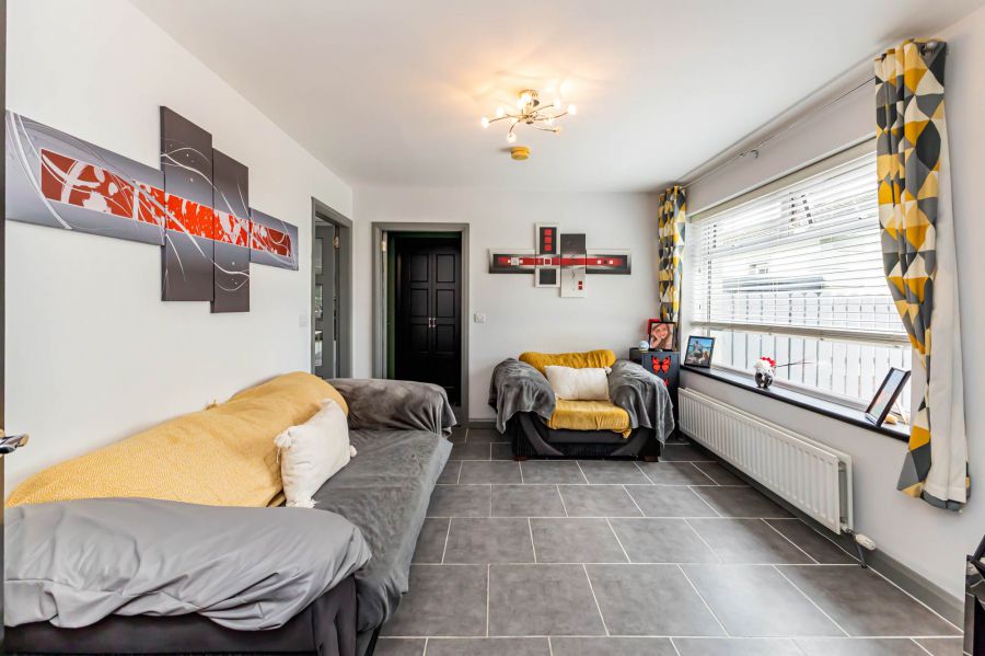 11 Camlin Gardens
