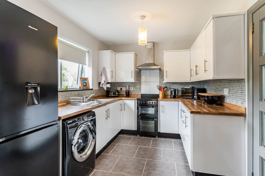 11 Camlin Gardens
