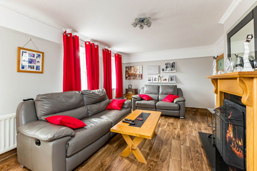 11 Camlin Gardens