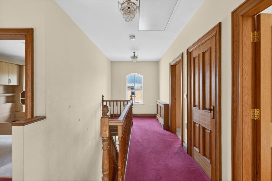 28 Clonmore Manor