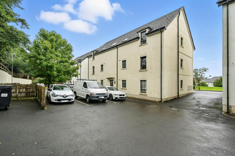 Apt 52 Sir Richard Wallace Walk