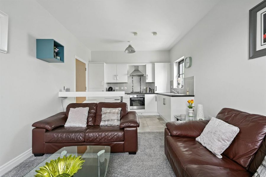 Apt 52 Sir Richard Wallace Walk