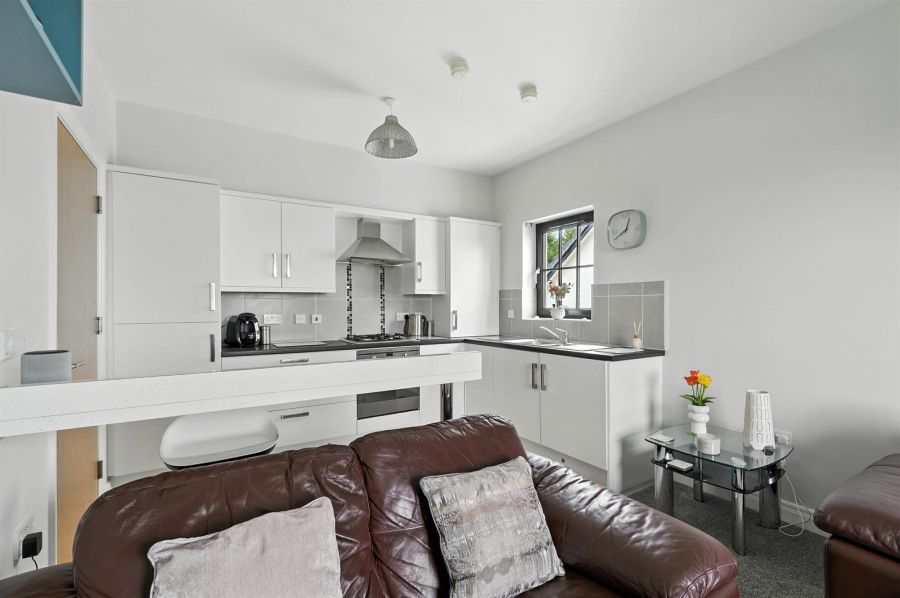 Apt 52 Sir Richard Wallace Walk