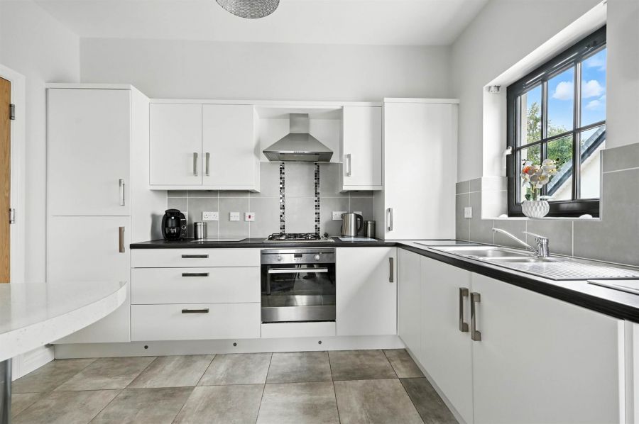 Apt 52 Sir Richard Wallace Walk