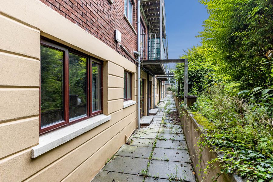 11 Waverley Court