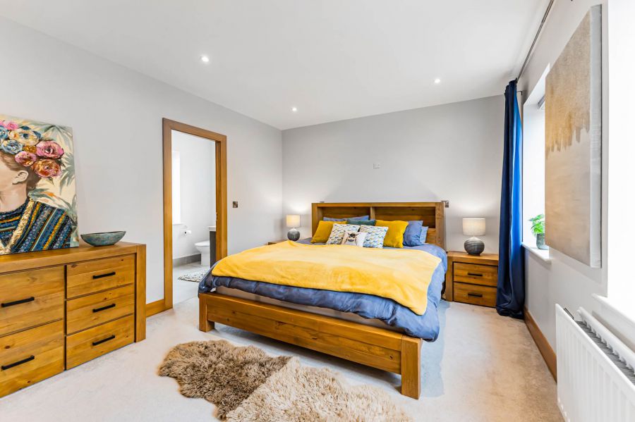 3 Charlottes Court
