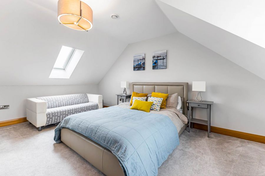 3 Charlottes Court