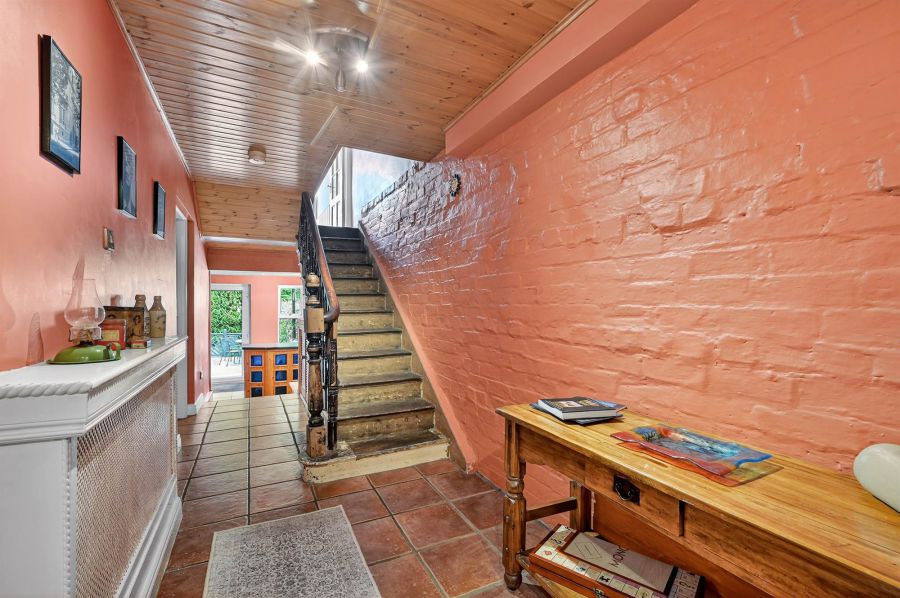 117 Hillsborough Road